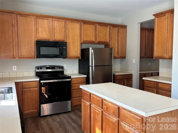 $2,200 | 7104 Smithton Lane, Charlotte, NC 28213