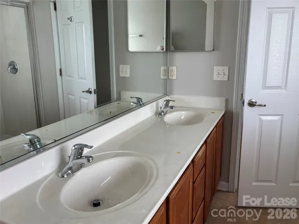 $2,200 | 7104 Smithton Lane, Charlotte, NC 28213