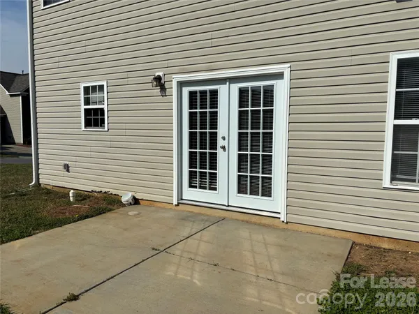 $2,200 | 7104 Smithton Lane, Charlotte, NC 28213