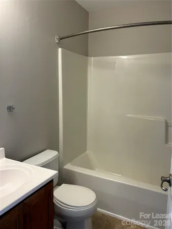 $2,200 | 7104 Smithton Lane, Charlotte, NC 28213