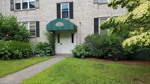 $3,700 | 148 Newton Street, Unit 3, Boston, MA 02135