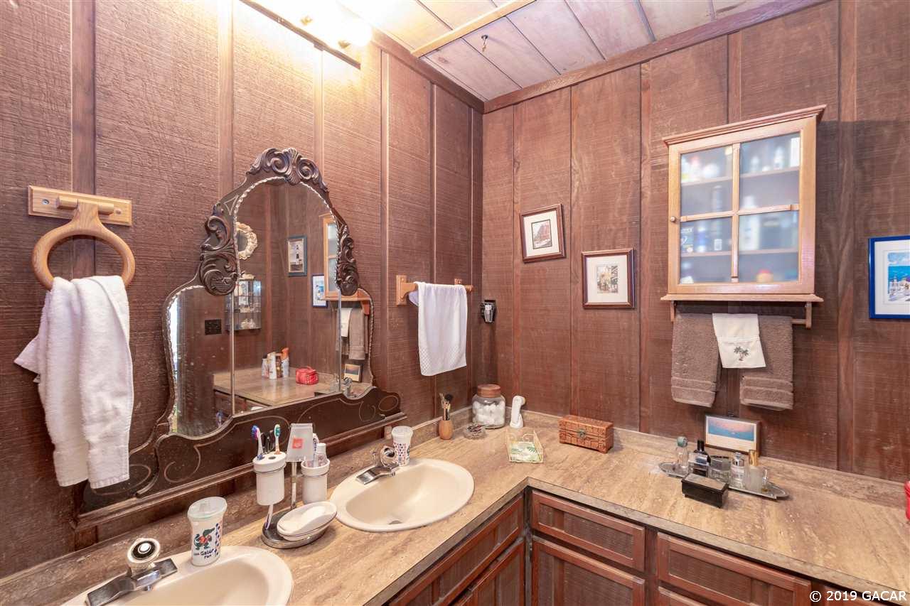 8453 Lilly Lake Road Melrose, FL 32666 - Photo 17 of 30 Gallery Image 17