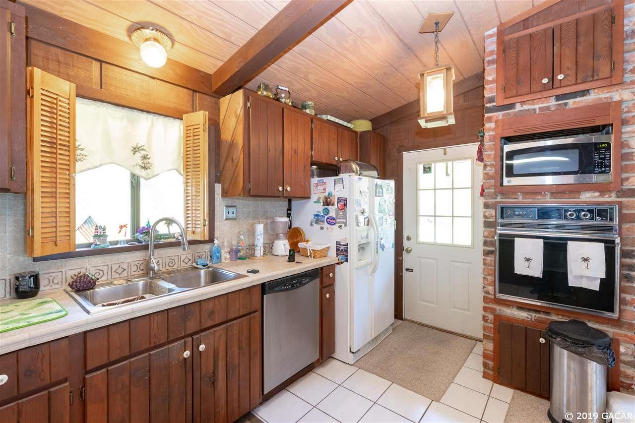 8453 Lilly Lake Road Melrose, FL 32666 - Photo 10 of 30 Gallery Image 10