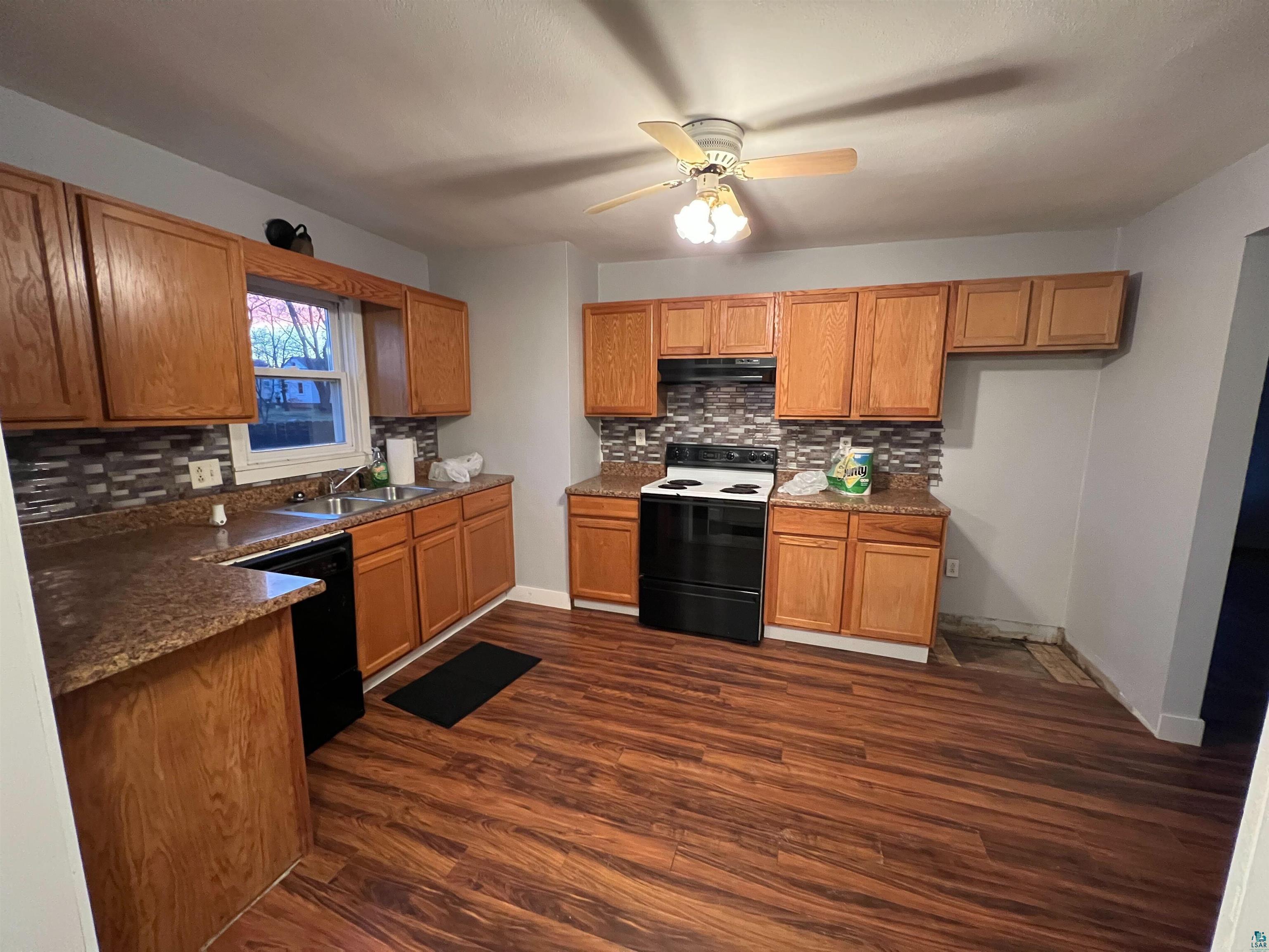 2902 2nd Avenue East Hibbing, MN 55746 - Photo 6 of 28