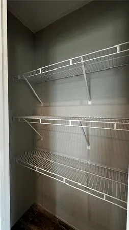 $2,400 | 136 Caliza Dr., Bertram, TX 78605