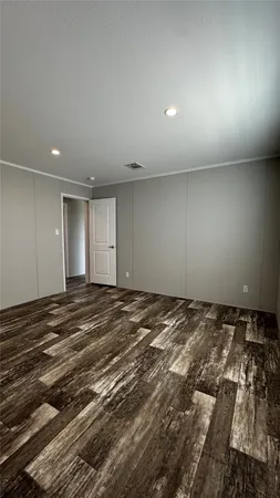 $2,400 | 136 Caliza Dr., Bertram, TX 78605