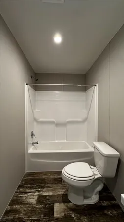 $2,400 | 136 Caliza Dr., Bertram, TX 78605