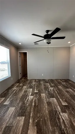 $2,400 | 136 Caliza Dr., Bertram, TX 78605