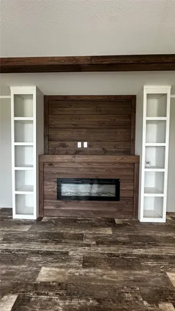 $2,400 | 136 Caliza Dr., Bertram, TX 78605