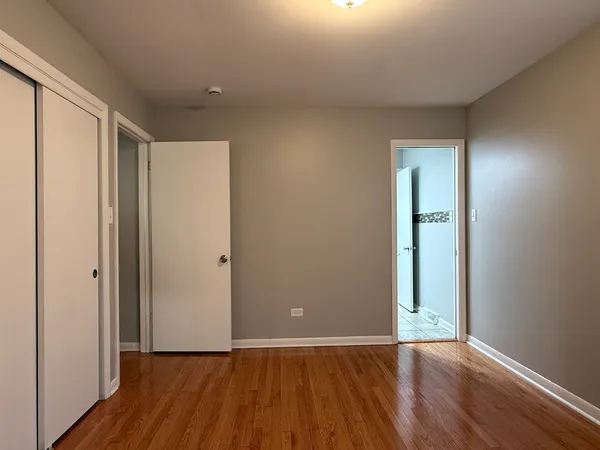 $2,700 | 16856 School Street, South Holland, IL 60473