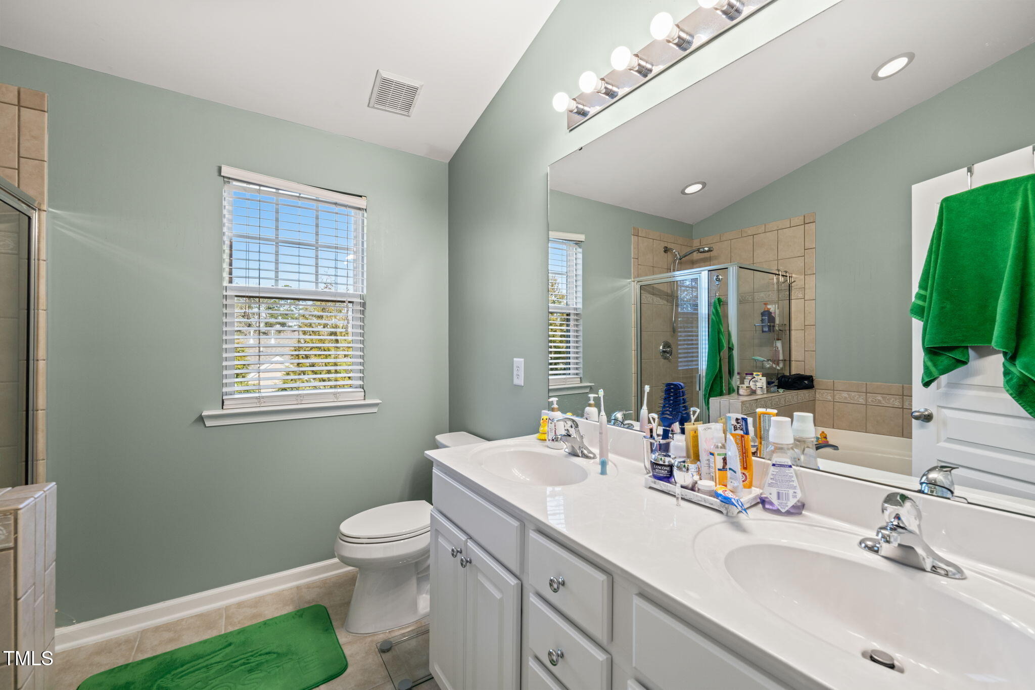 5923 Cameo Glass Way Raleigh, NC 27612 - Photo 17 of 37 17-web-or-mls-DSC04408