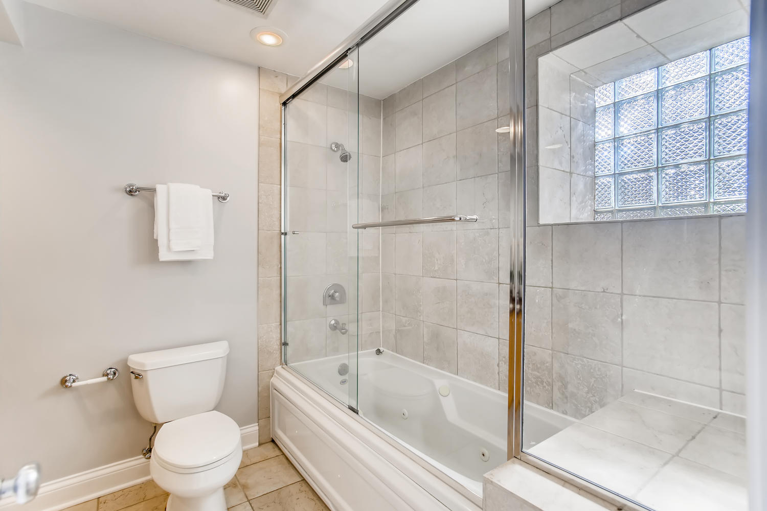 728 West Addison Street, Unit G Chicago, IL 60613 - Photo 11 of 11