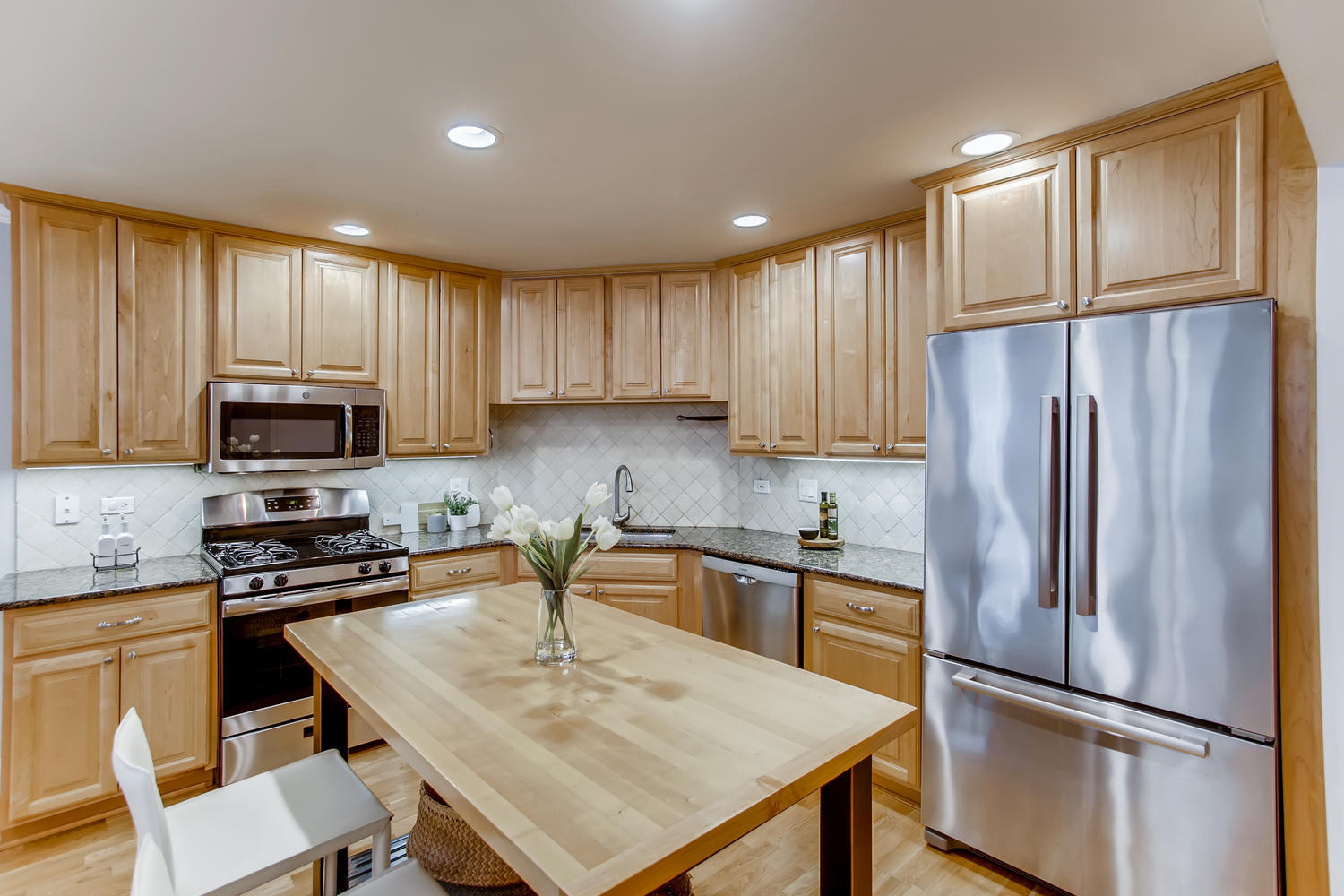 728 West Addison Street, Unit G Chicago, IL 60613 - Photo 6 of 11