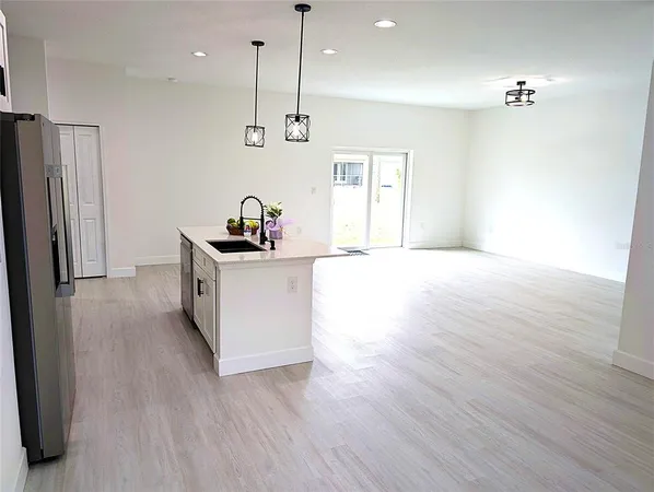 $2,100 | 7097 Bougainvillea Street, Englewood, FL 34224