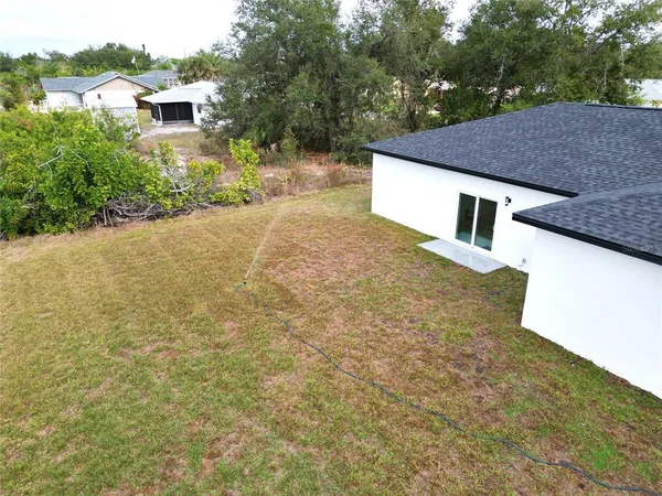 $2,100 | 7097 Bougainvillea Street, Englewood, FL 34224