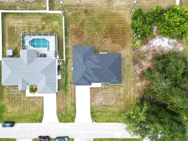 $2,100 | 7097 Bougainvillea Street, Englewood, FL 34224