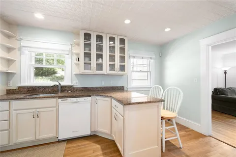 $1,350,000 | 36 Kay Boulevard, Newport, RI 02840