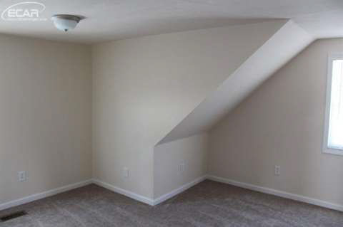 2491 Covert Road Burton, MI 48509 - Photo 19 of 19 20431417-18.JPG