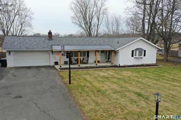 $529,900 | 1061 North Street, Suffield, CT 06078