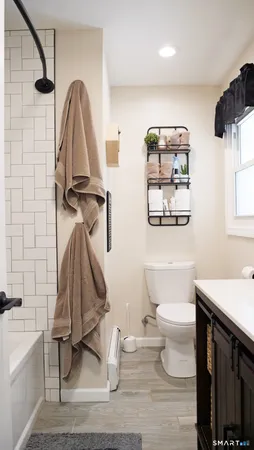 $529,900 | 1061 North Street, Suffield, CT 06078