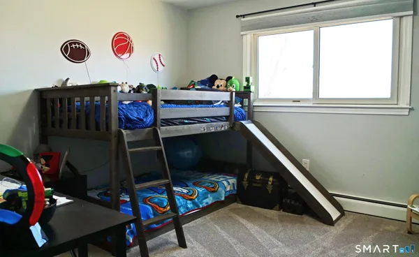 $529,900 | 1061 North Street, Suffield, CT 06078