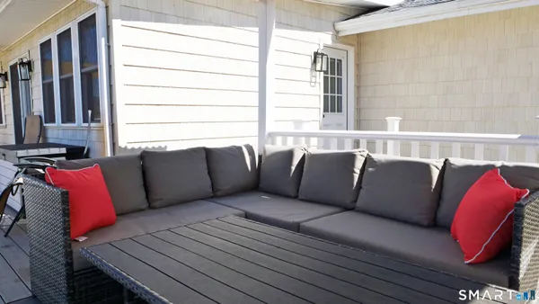 $529,900 | 1061 North Street, Suffield, CT 06078