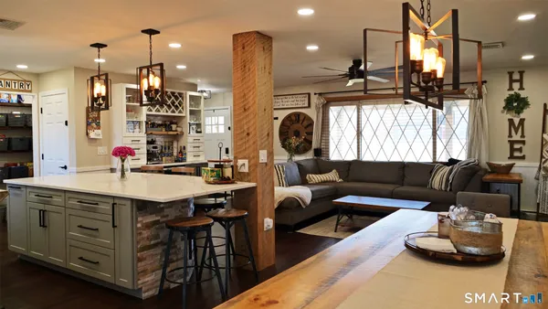 $529,900 | 1061 North Street, Suffield, CT 06078