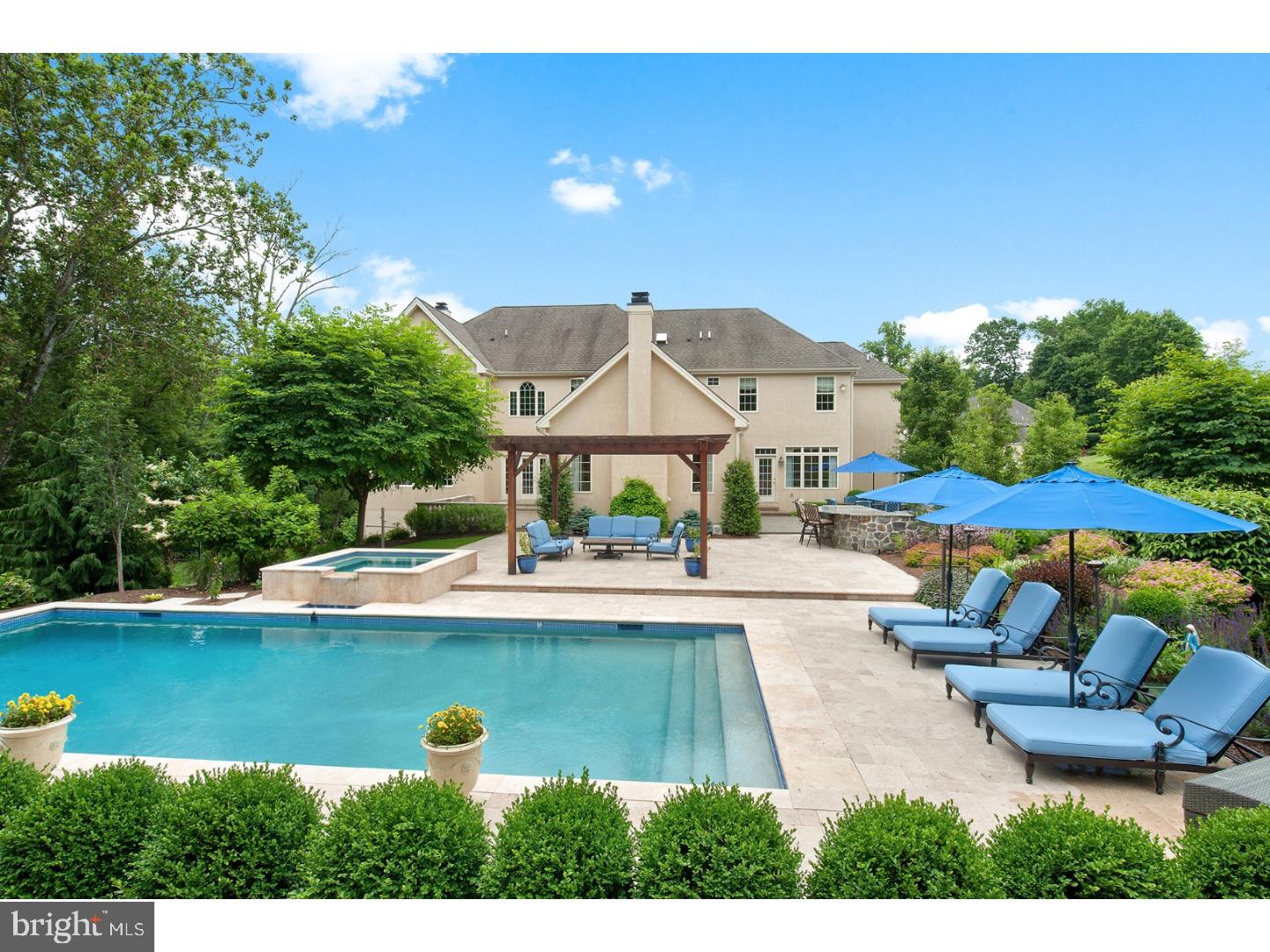 215 Geist View Circle Media, PA 19063 - Photo 23 of 25 Exterior Back