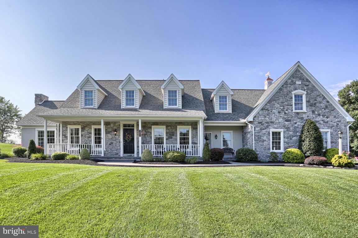 48 Field Lane Lititz, PA 17543 - Photo 1 of 89