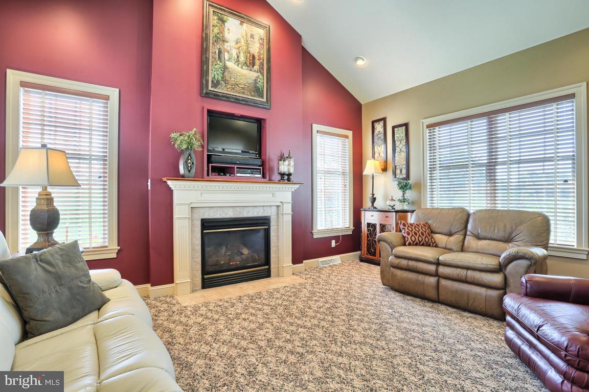 48 Field Lane Lititz, PA 17543 - Photo 13 of 89