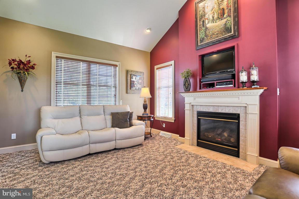 48 Field Lane Lititz, PA 17543 - Photo 16 of 89