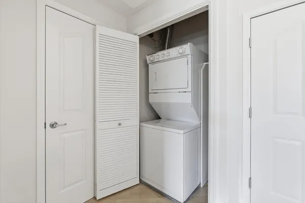 $548,000 | 801 South Winchester Boulevard, Unit 4100, San Jose, CA 95128