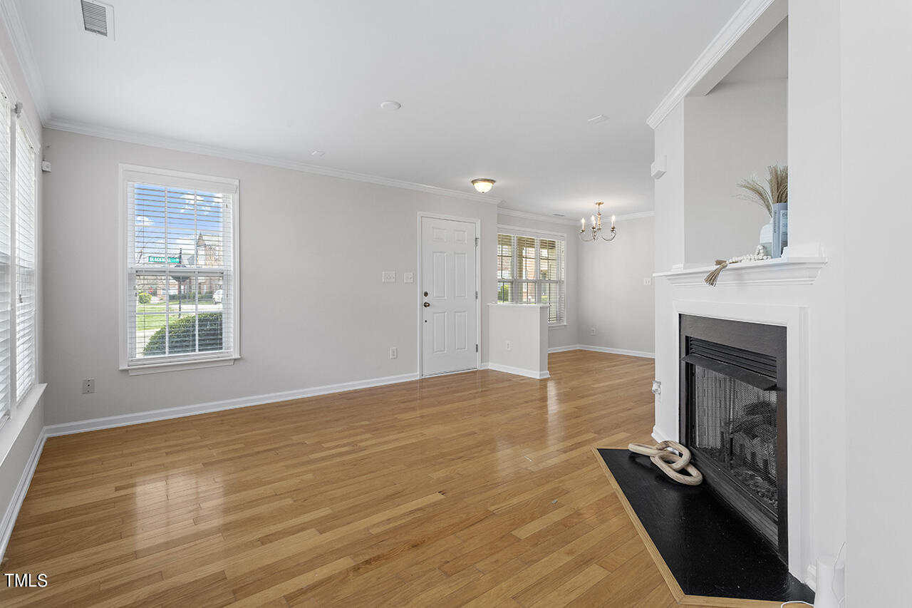 9902 Clyborn Court Raleigh, NC 27617 - Photo 13 of 32 9902 Clyborn Court_13