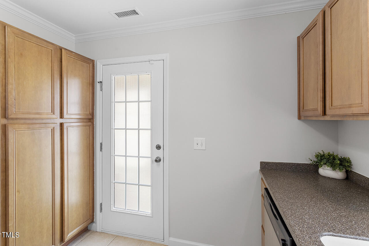 9902 Clyborn Court Raleigh, NC 27617 - Photo 20 of 32 9902 Clyborn Court_20