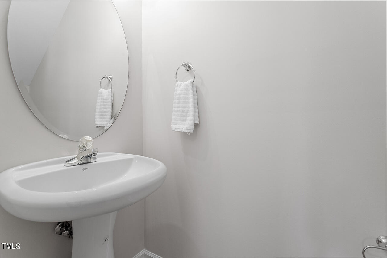 9902 Clyborn Court Raleigh, NC 27617 - Photo 23 of 32 9902 Clyborn Court_23