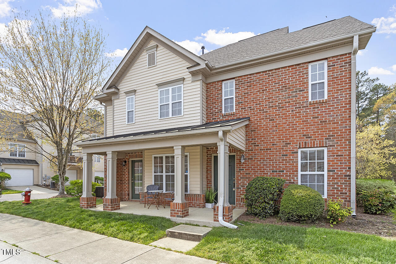 9902 Clyborn Court Raleigh, NC 27617 - Photo 3 of 32 9902 Clyborn Court_03