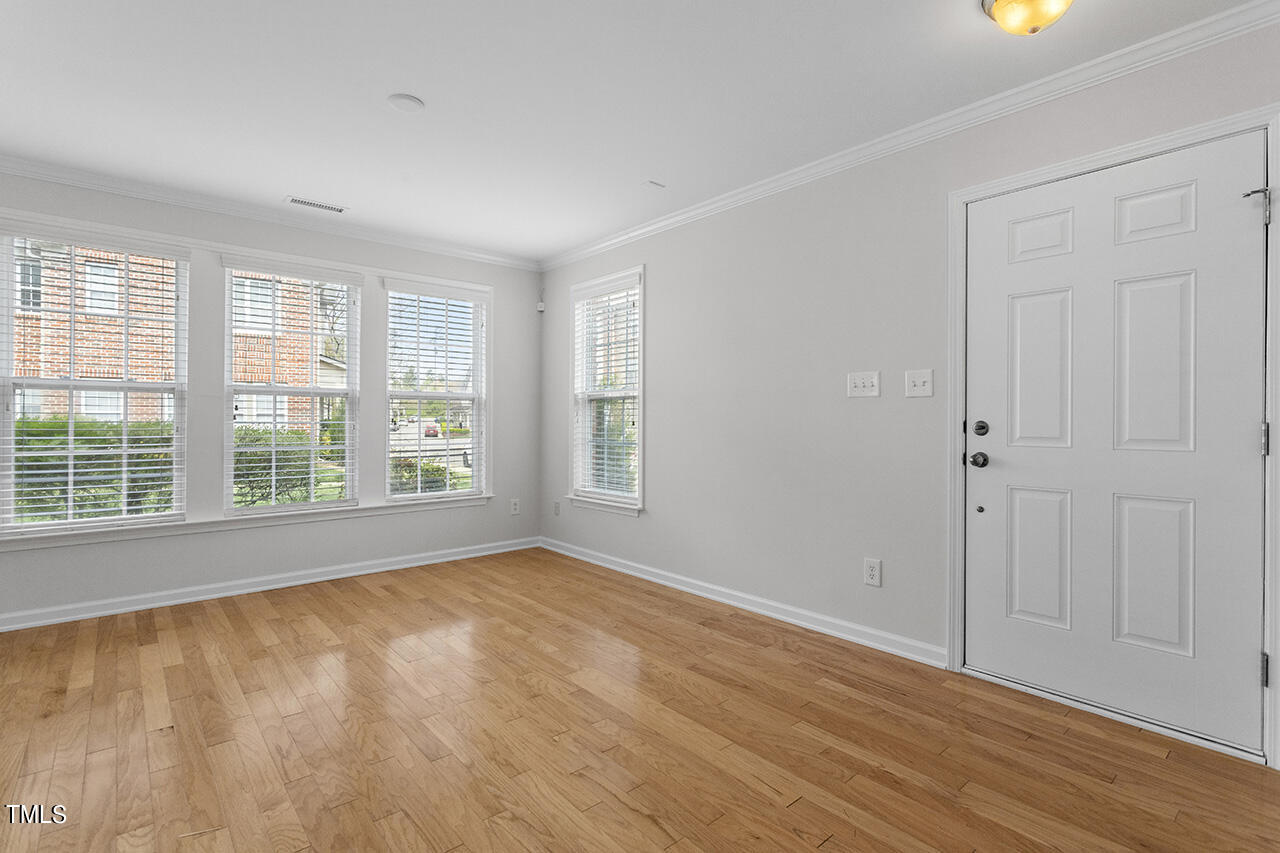 9902 Clyborn Court Raleigh, NC 27617 - Photo 10 of 32 9902 Clyborn Court_10