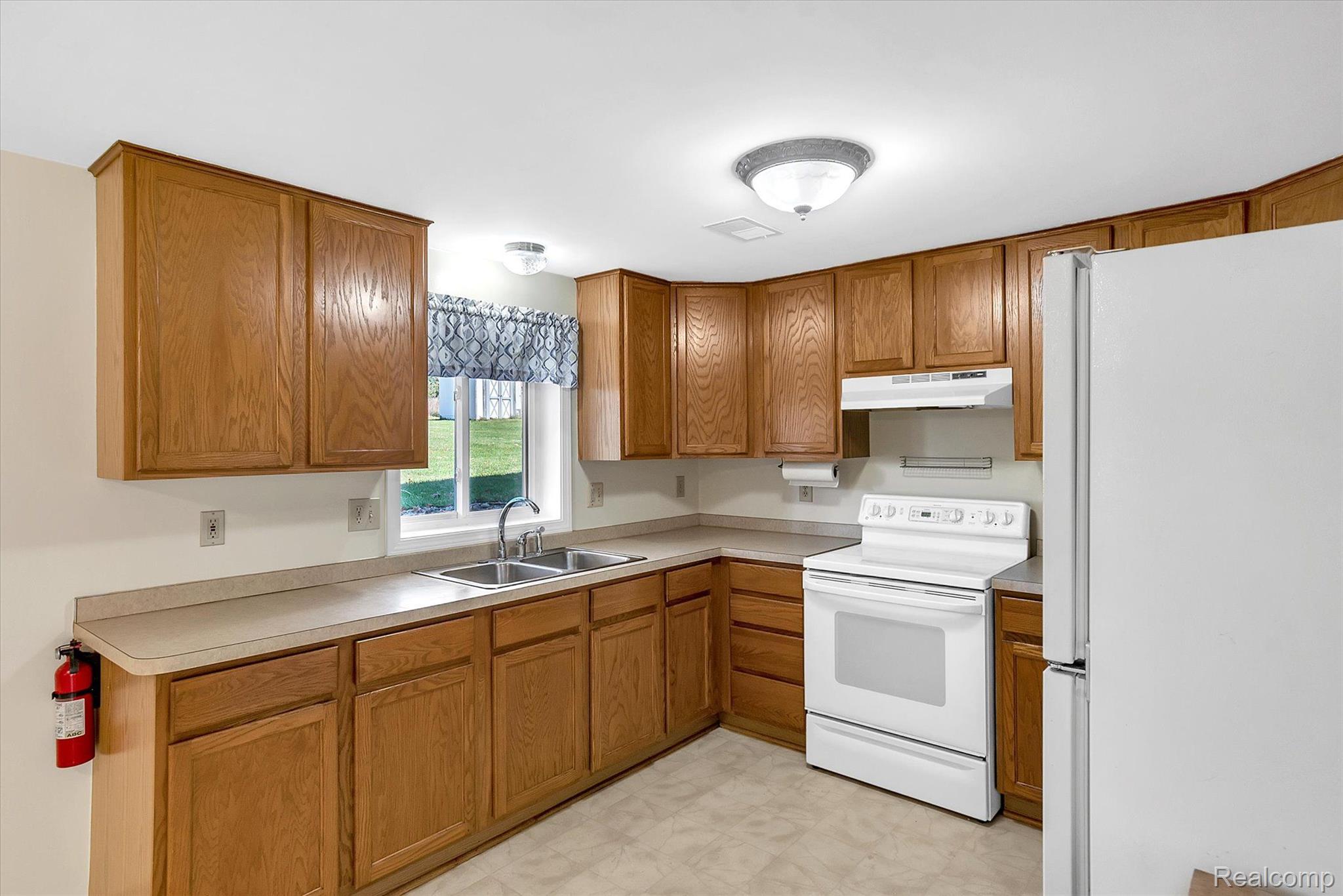 1340 Mower Road Pinckney, MI 48169 - Photo 12 of 54 Gallery Image 12