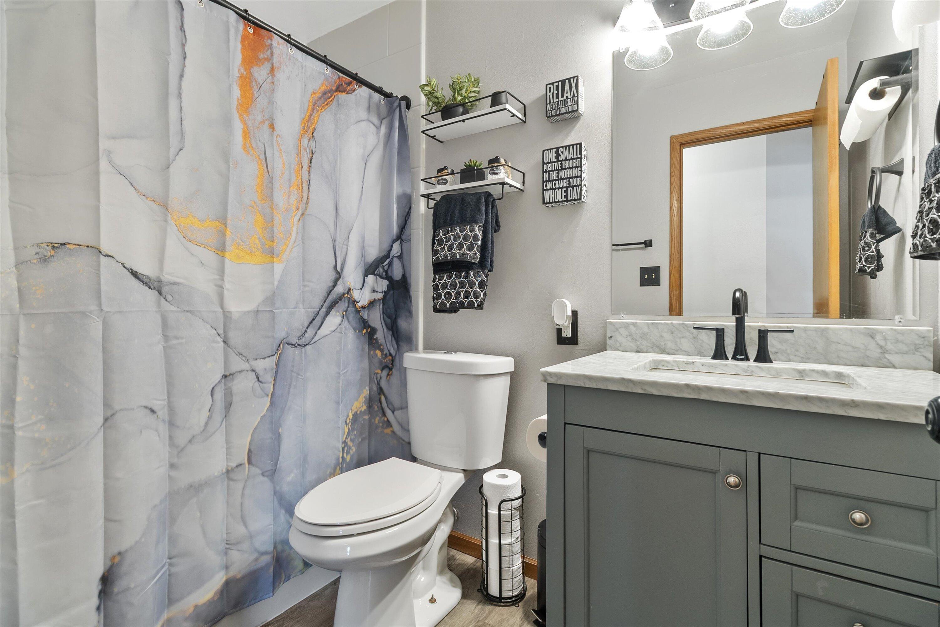 3319 South 86th Street Milwaukee, WI 53227 - Photo 13 of 26 13-E6A6354