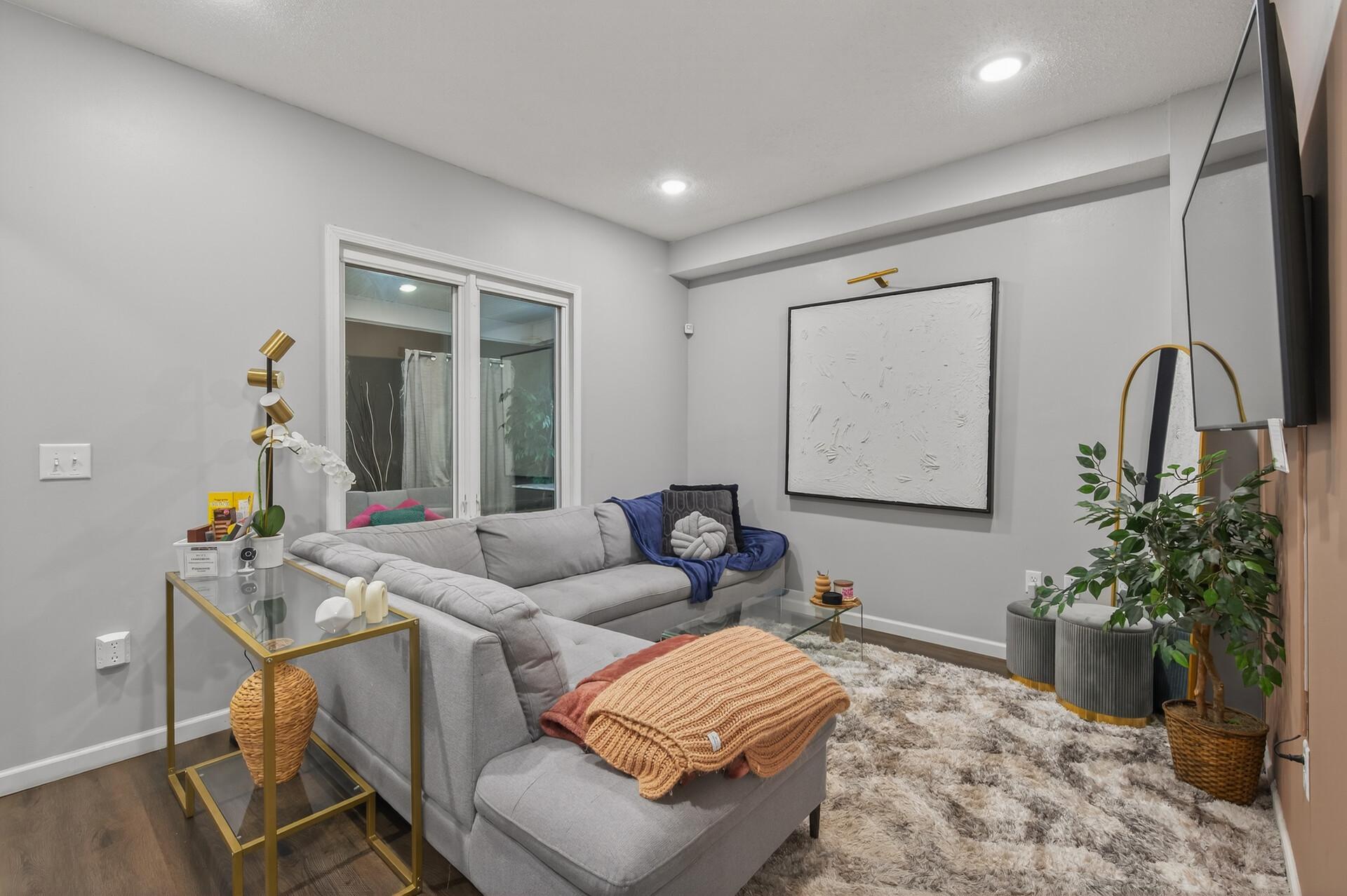 884 Westminster Street St. Paul, MN 55130 - Photo 5 of 30