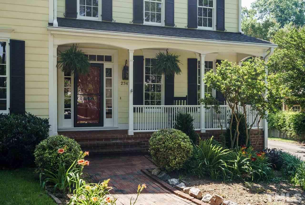 2347 Hales Road Raleigh, NC 27608 - Photo 2 of 29