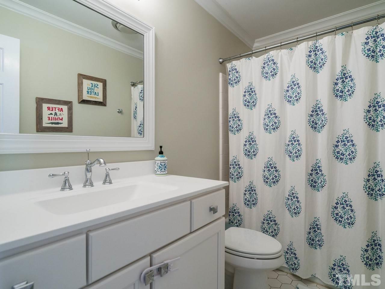 2347 Hales Road Raleigh, NC 27608 - Photo 20 of 29
