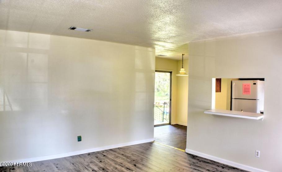 25 Harding Street, Unit B Beaufort, SC 29902 - Photo 4 of 12 4