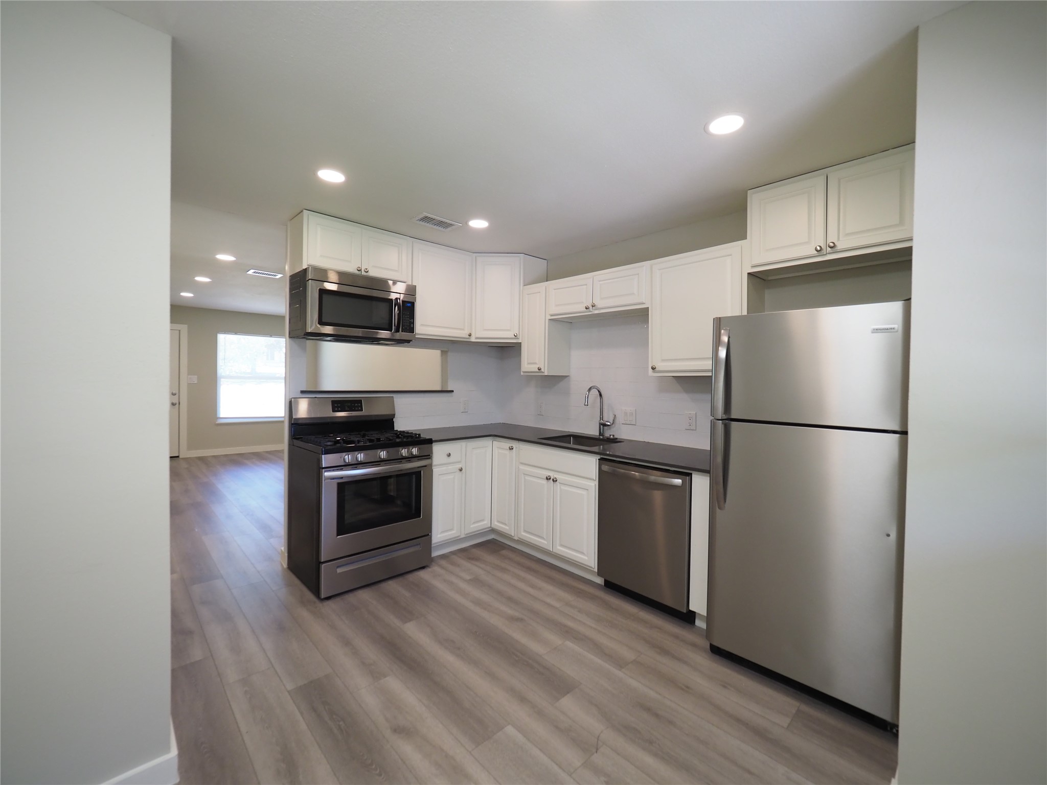 4711 Bull Creek Road, Unit A Austin, TX 78731 - Photo 2 of 16 Gallery Image 2
