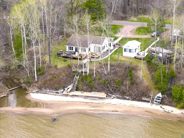 $949,000 | 4107 Lake Park Road, Ashland, WI 54806