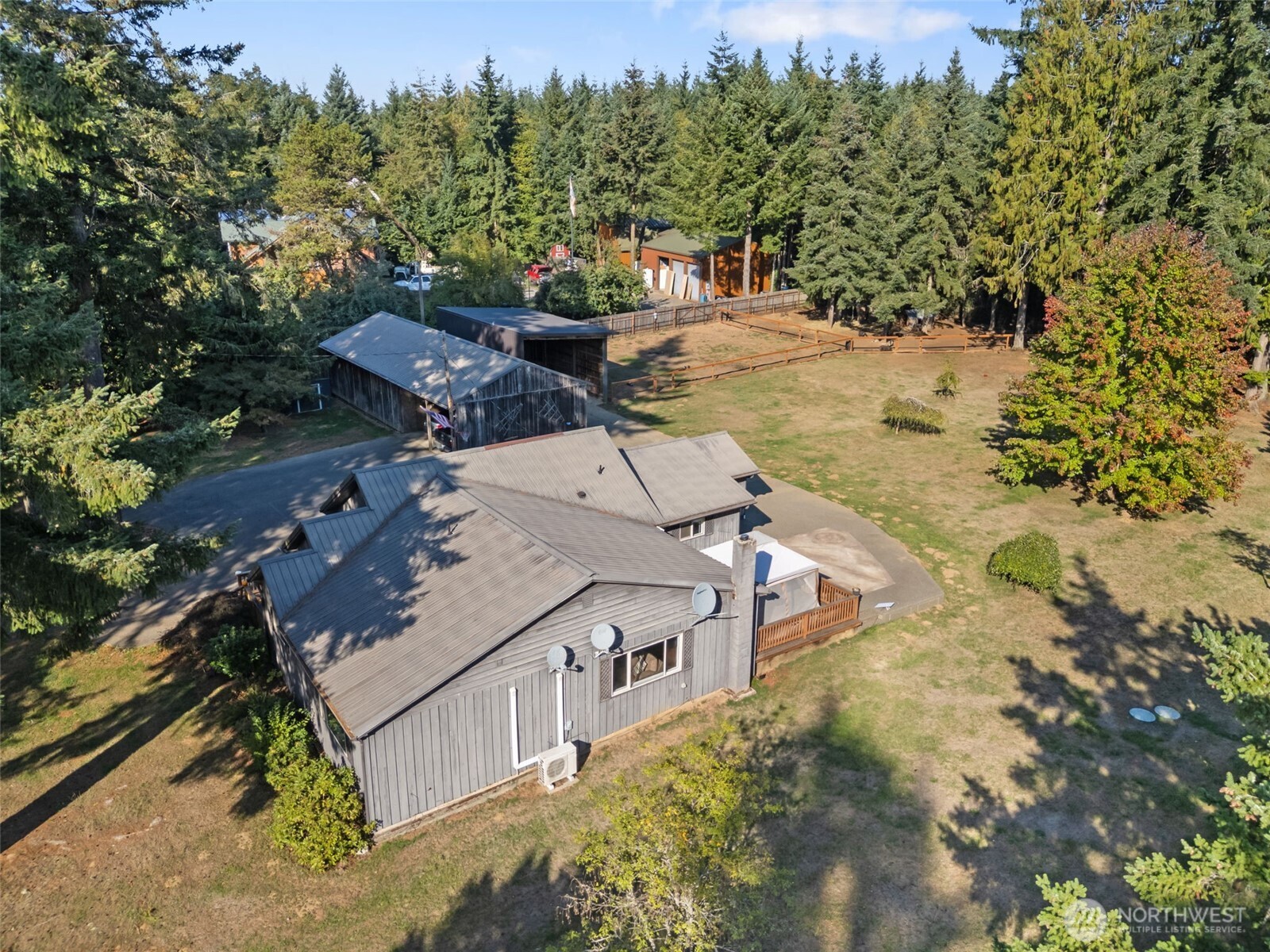 106 Pattee Road Chehalis, WA 98532 - Photo 37 of 40 a view of a houses with a yard
