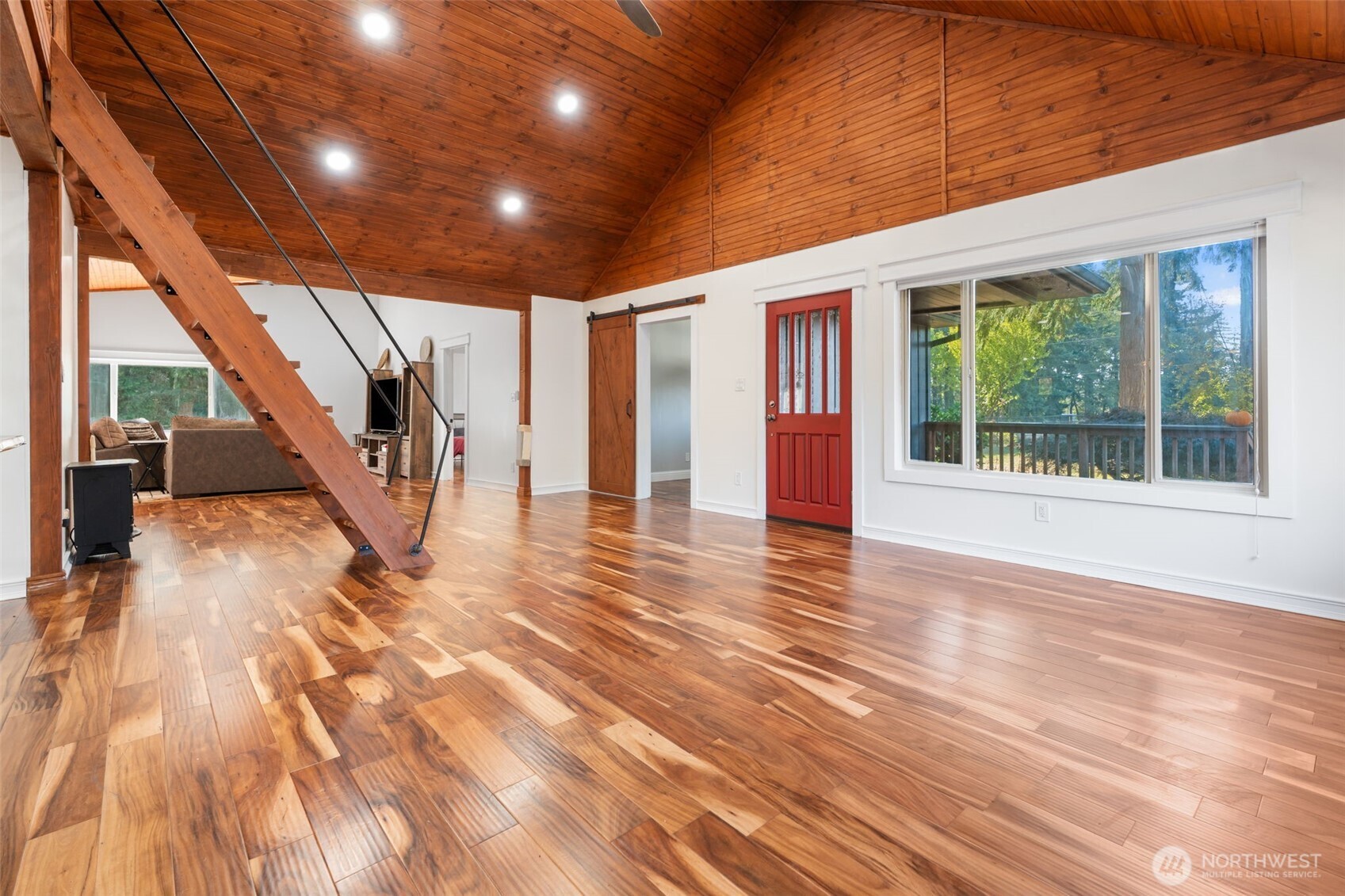 106 Pattee Road Chehalis, WA 98532 - Photo 6 of 40 a view of empty room with wooden floor and fan