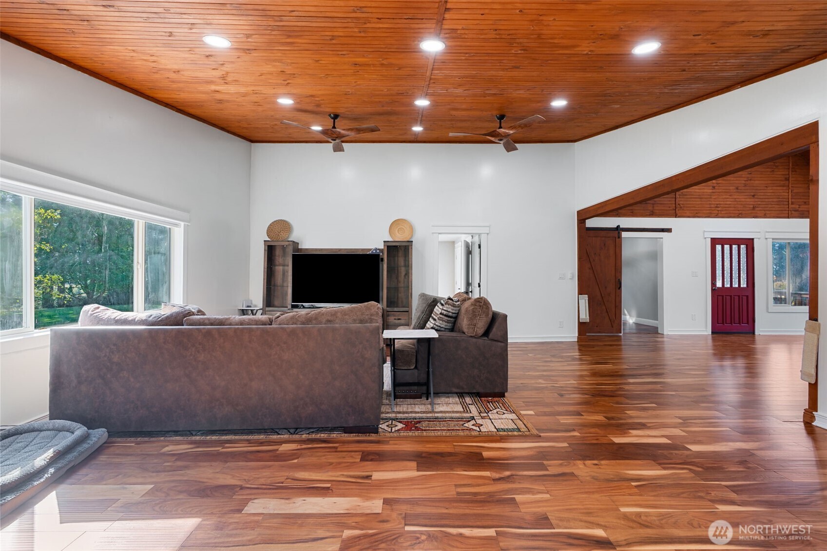 106 Pattee Road Chehalis, WA 98532 - Photo 7 of 40 a living room with furniture and a flat screen tv