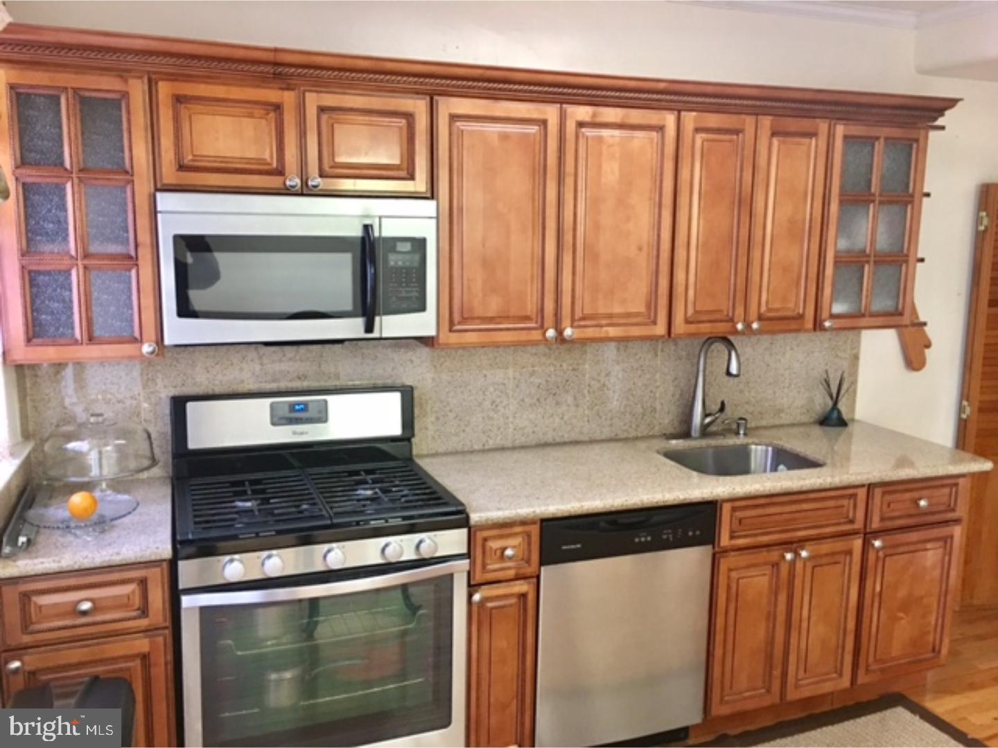 906 Marlyn Road Philadelphia, PA 19151 - Photo 6 of 21