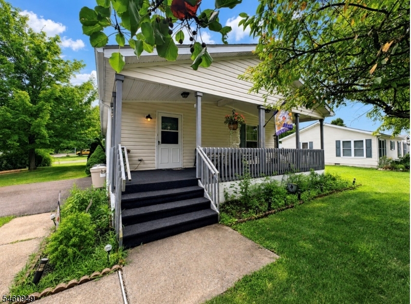 2 Post Road Belvidere, NJ 07823 - Photo 1 of 14 Gallery Image 1